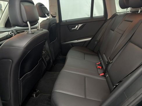 Used 2015 Mercedes-Benz GLK 350 2WD image 20