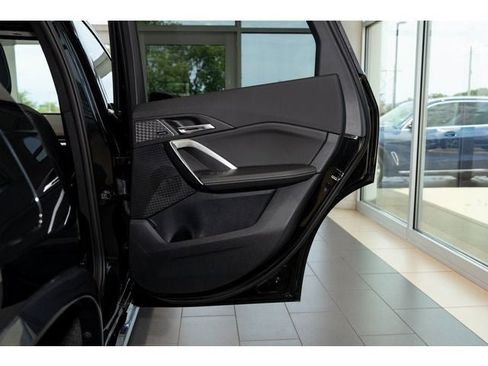 Used 2025 BMW X1 xDrive28i w/ Premium Package image 77