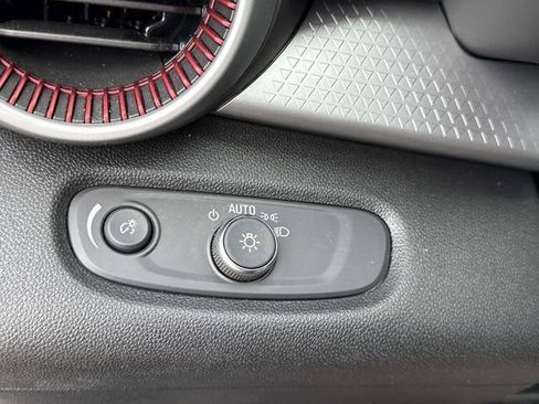 Used 2024 Chevrolet Trax RS w/ Driver Confidence Package image 30