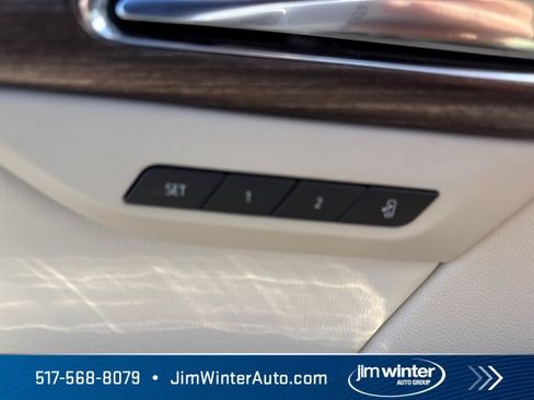 Used 2021 Buick Envision Avenir w/ Technology Package II image 24