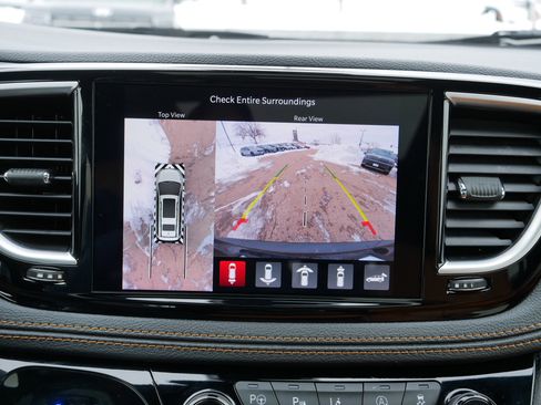 Used 2022 Chrysler Pacifica Pinnacle image 31