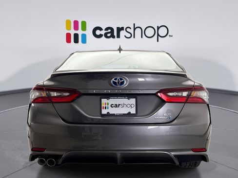 Used 2023 Toyota Camry SE image 4