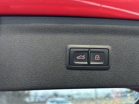 Used 2016 Audi Q3 2.0T Premium Plus w/ Technology Package image 10