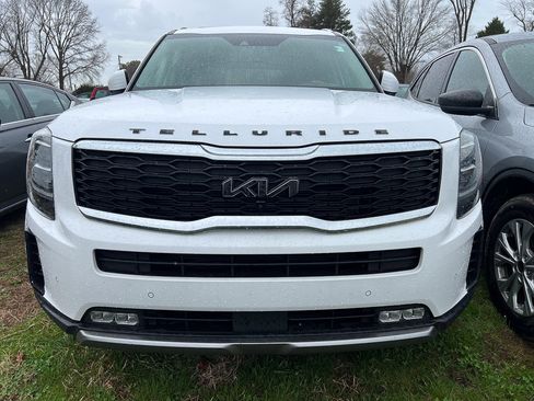 Used 2022 Kia Telluride SX w/ Towing Package image 8