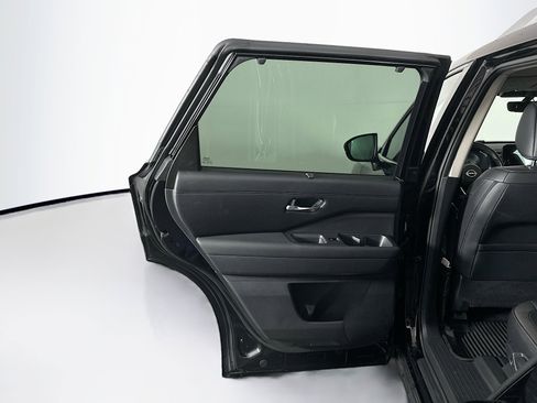 Used 2024 Nissan Pathfinder SL image 26