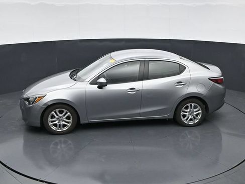Used 2016 Scion iA FWD image 31