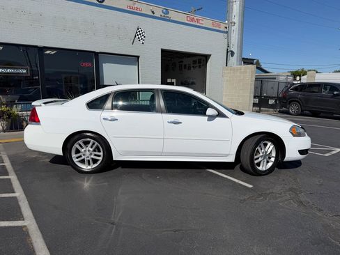 Used 2013 Chevrolet Impala LTZ FWD image 8