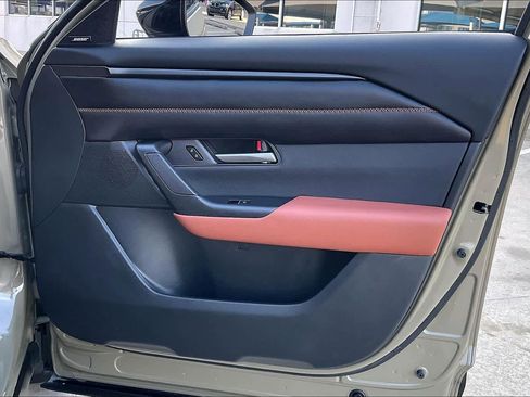 Used 2025 MAZDA CX-50 Meridian Edition w/ Apex Package image 22