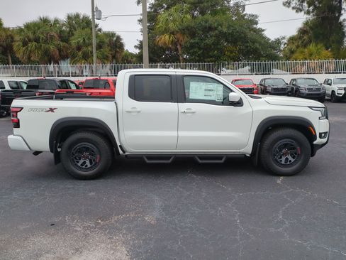 New 2026 Nissan Frontier Pro-X w/ Pro-X Convenience Package image 3