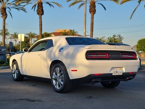 Used 2020 Dodge Challenger SXT image 25