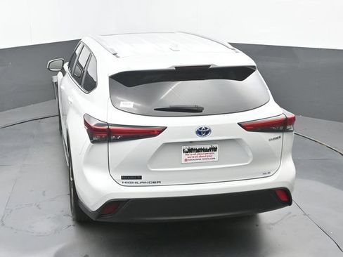 Used 2023 Toyota Highlander Bronze Edition AWD/4WD image 32
