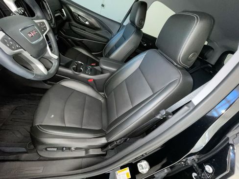 Used 2024 GMC Terrain SLT w/ Tech Package AWD/4WD image 11