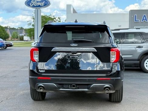Used 2023 Ford Explorer XLT w/ Equipment Group 202A AWD/4WD image 40