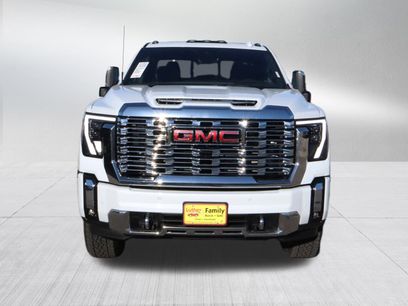 New 2026 GMC Sierra 3500 Denali w/ Denali Reserve Package