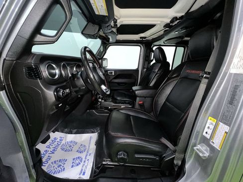 Used 2020 Jeep Gladiator Rubicon w/ Advanced Safety Group AWD/4WD image 18