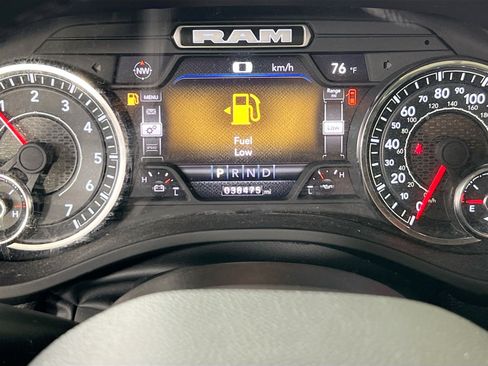 Used 2023 RAM 1500 Big Horn AWD/4WD image 12