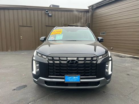 Used 2024 Hyundai Palisade SEL image 2