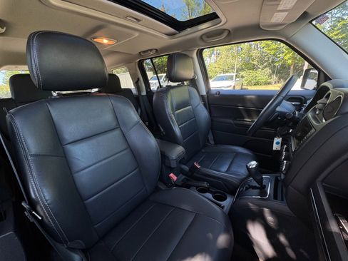 Used 2015 Jeep Patriot High Altitude image 32