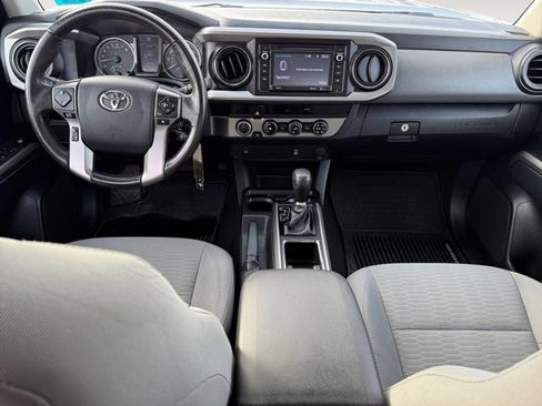 Used 2016 Toyota Tacoma SR5 image 13