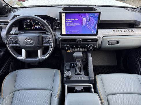 Certified 2025 Toyota 4Runner Trailhunter image 28