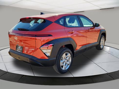 New 2026 Hyundai Kona SE AWD/4WD image 5