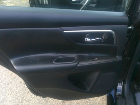 Used 2015 Nissan Altima 2.5 S w/ Power Driver Seat Package FWD image 17
