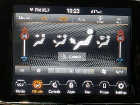 Used 2021 Jeep Grand Cherokee Altitude image 35