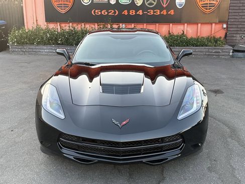 Used 2019 Chevrolet Corvette Stingray Coupe w/ Carbon Flash Badge Package RWD image 2