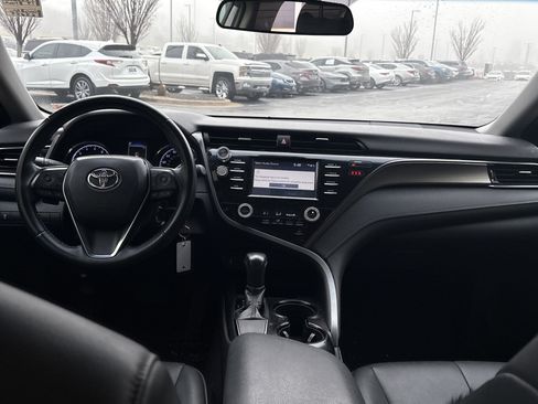 Used 2019 Toyota Camry SE image 27