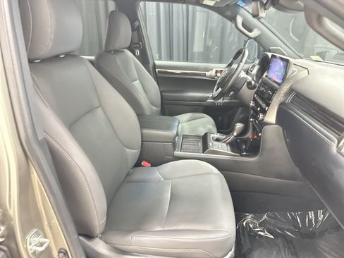 Used 2023 Lexus GX 460 Premium AWD/4WD image 34