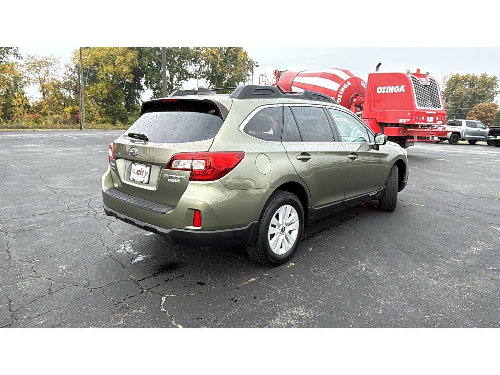 Used 2017 Subaru Outback 2.5i Premium AWD/4WD image 9