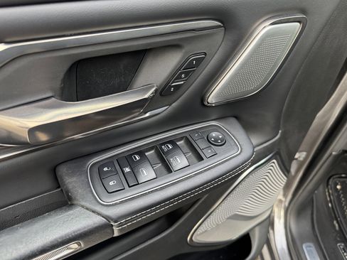 Used 2019 RAM 1500 Limited image 8