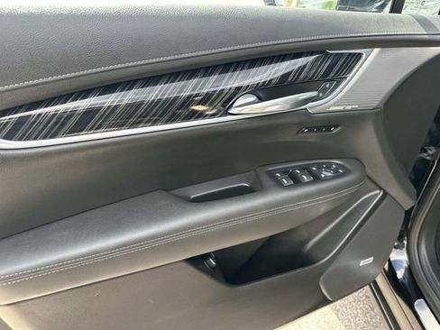 Used 2024 Cadillac XT6 Premium Luxury w/ LPO, Floor Liner Package AWD/4WD image 15