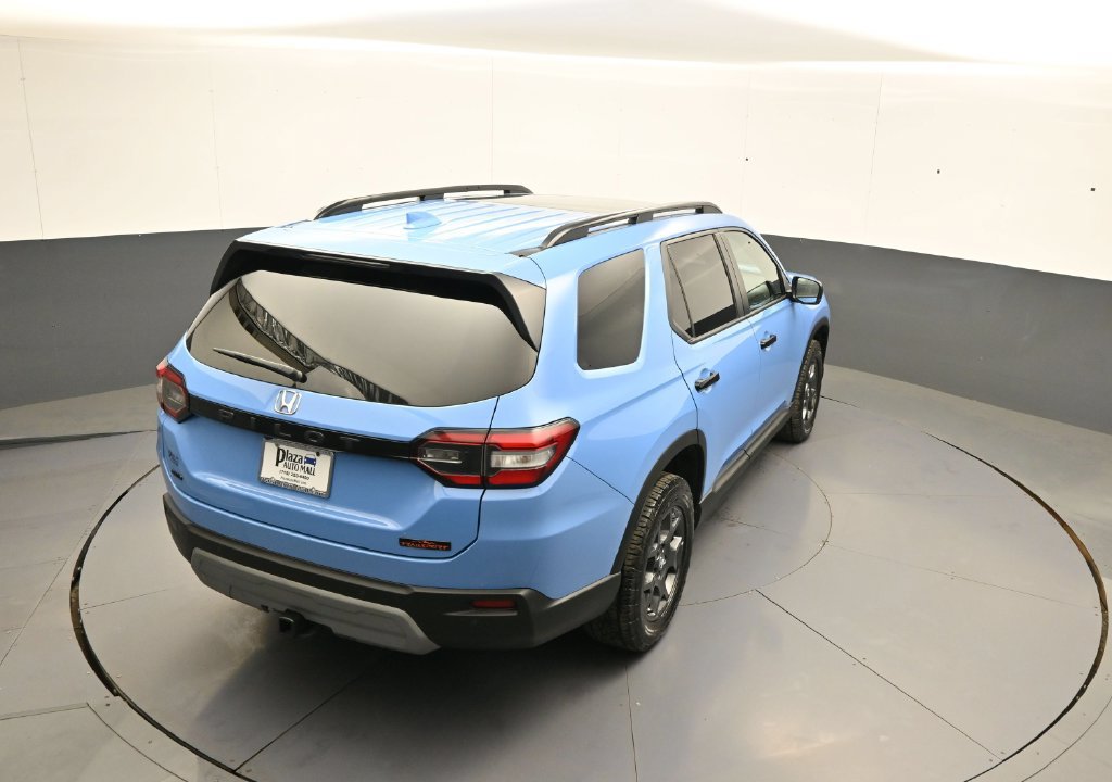 Certified 2024 Honda Pilot TrailSport image 41