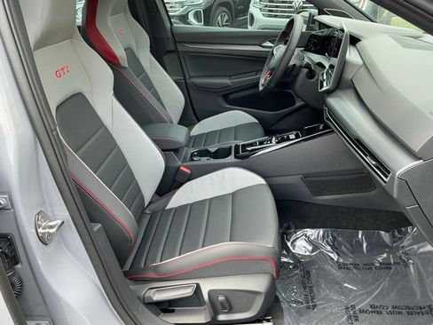 New 2026 Volkswagen GTI SE FWD image 16