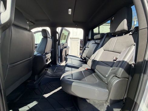 Used 2021 Chevrolet Silverado 3500 High Country image 49