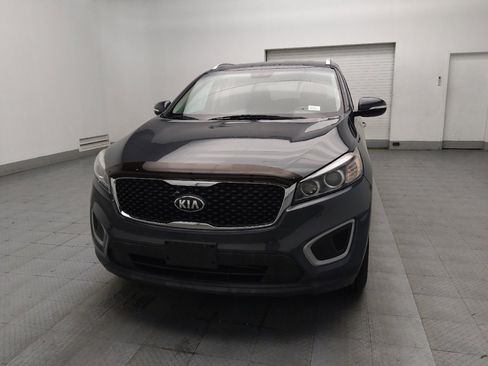 Used 2017 Kia Sorento LX w/ LX Convenience Package image 15