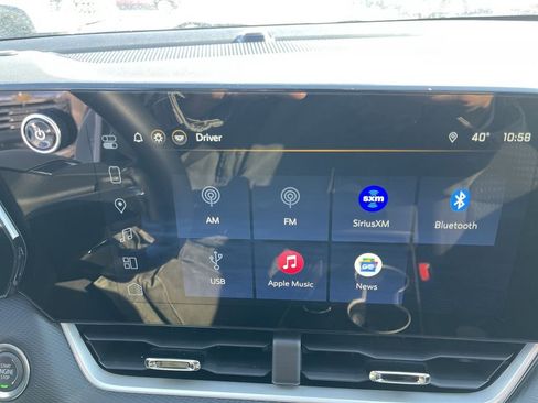 New 2026 Chevrolet Equinox LT w/ LPO, Floor Liner Package image 16