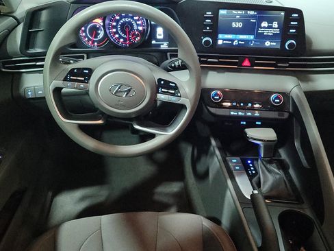 Used 2023 Hyundai Elantra SEL FWD image 22