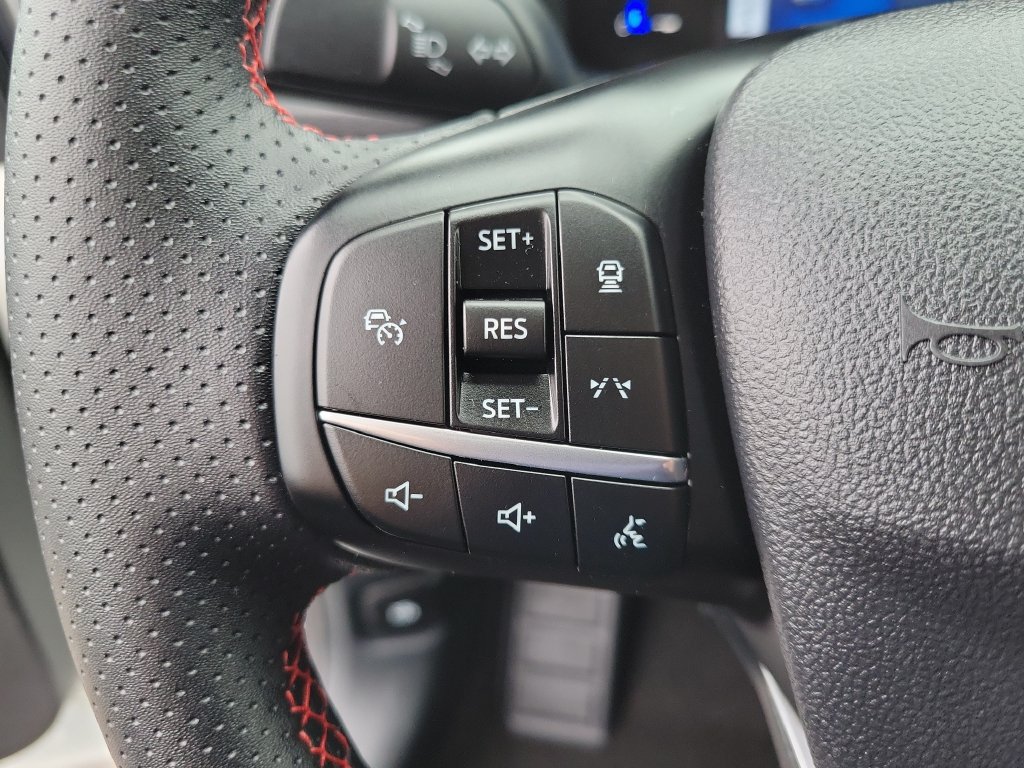 Used 2024 Ford Escape ST-Line w/ Tech Pack #1 AWD/4WD image 24