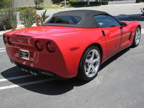 Used 2008 Chevrolet Corvette Convertible w/ Preferred Equipment Group RWD image 4