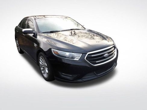 Used 2017 Ford Taurus Limited image 10