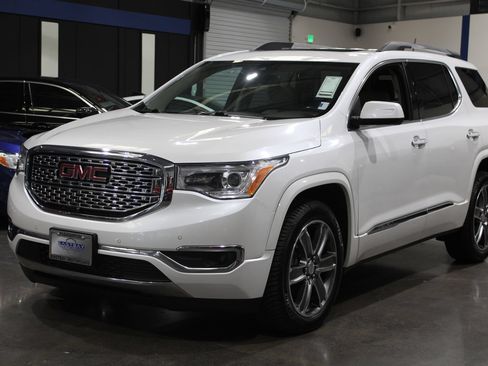 Used 2017 GMC Acadia Denali AWD/4WD image 8
