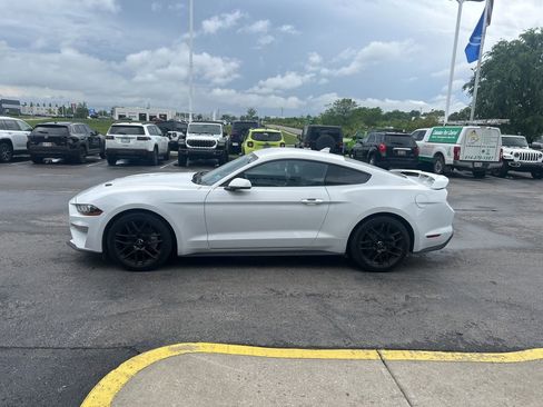 Used 2022 Ford Mustang Premium RWD image 2