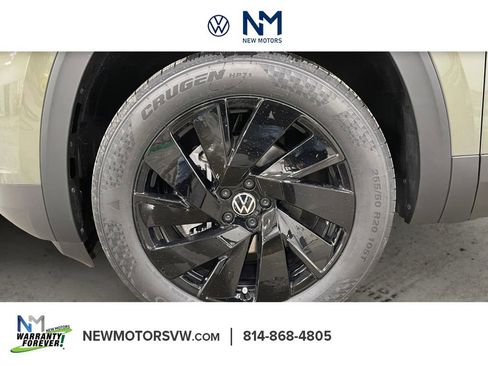 New 2026 Volkswagen Atlas Cross Sport SE image 14
