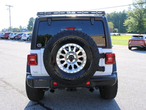 Used 2019 Jeep Wrangler Unlimited Sport S AWD/4WD image 3
