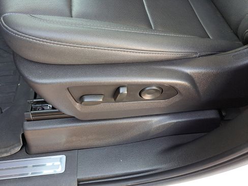 Used 2024 GMC Sierra 1500 SLT w/ SLT Premium Plus Package image 13