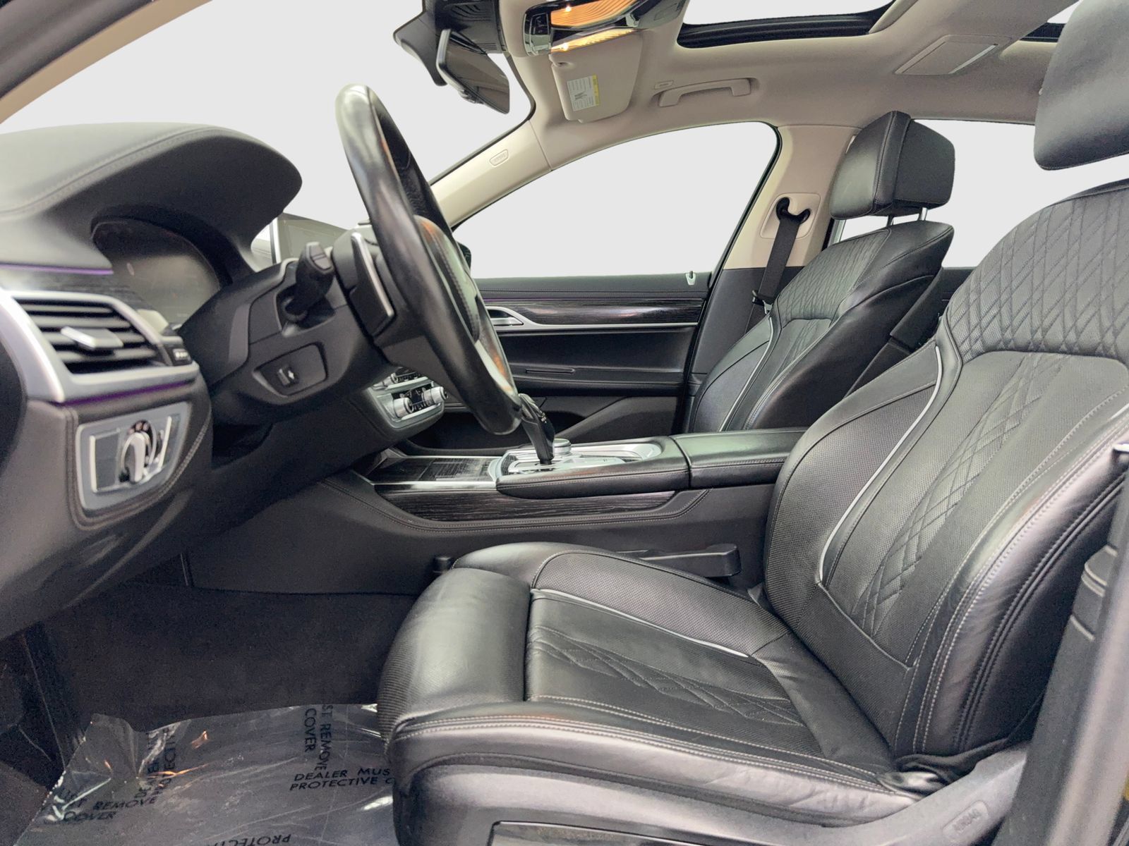 Used 2022 BMW 740i RWD image 17