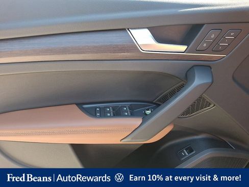 Used 2023 Audi Q5 2.0T Premium Plus w/ Premium Plus Package AWD/4WD image 16