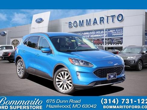 Used 2020 Ford Escape Titanium AWD/4WD image 1